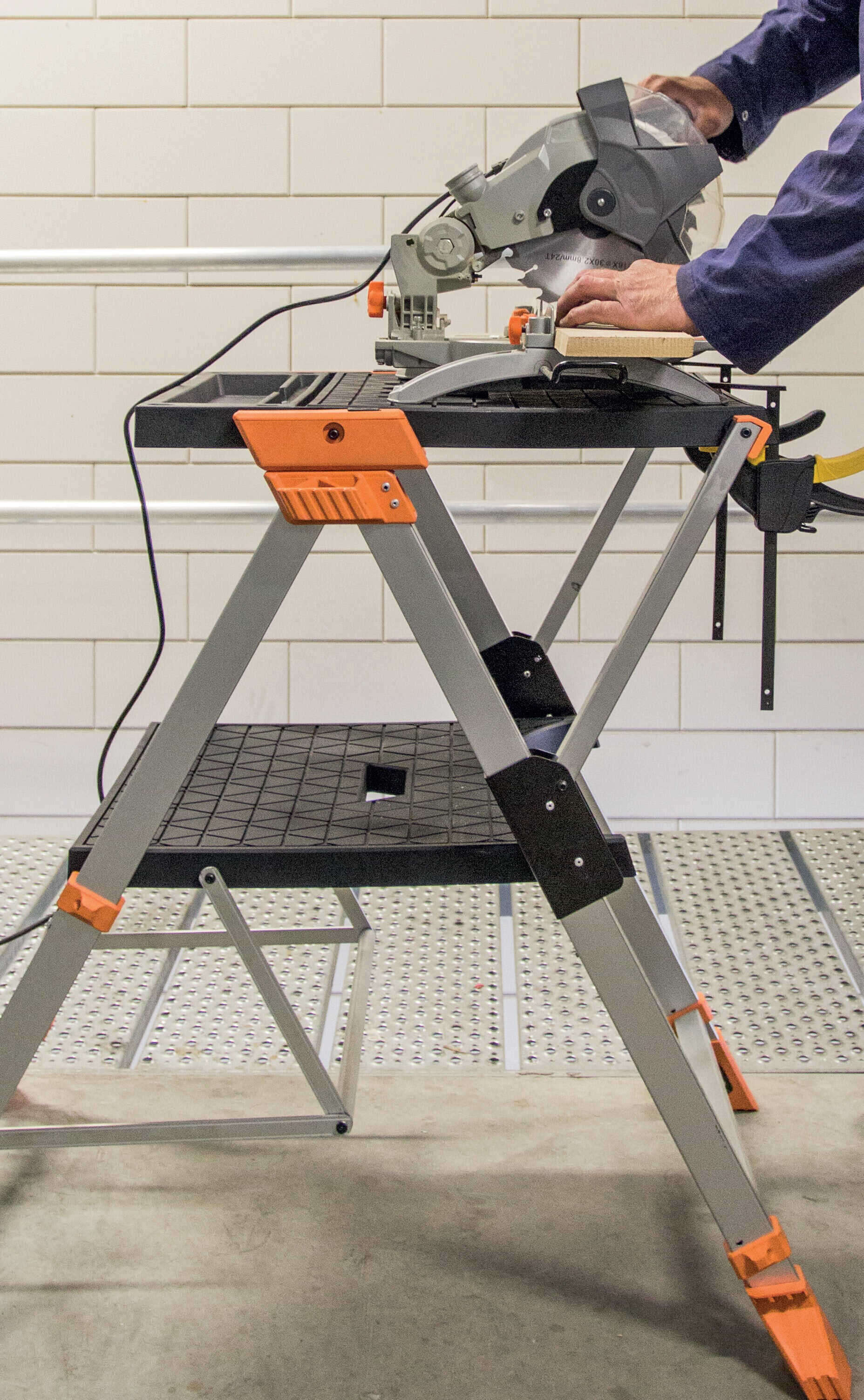 Flexible 4-in-1 Werkbank mit Trittleiter | Transformer